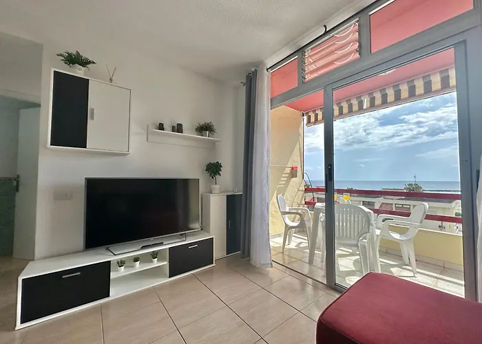 Sunbeach * ארונה