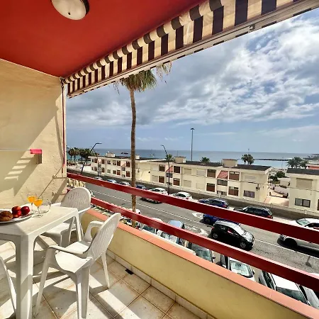 Sunbeach Apartment *
